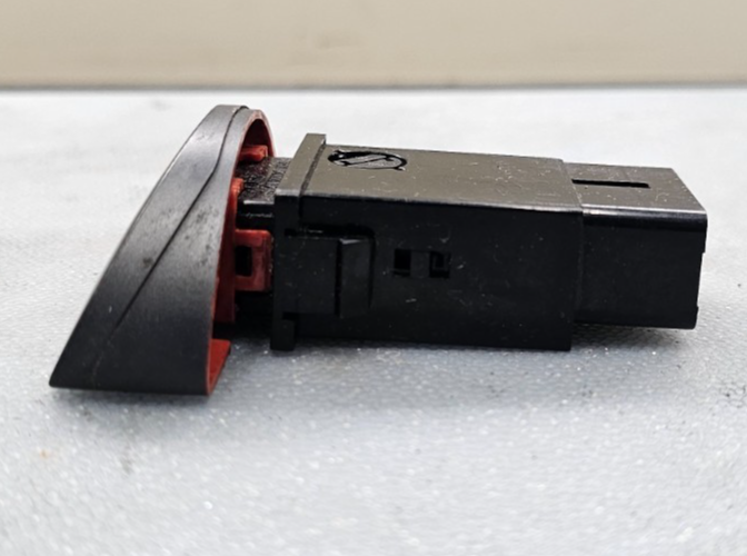 🔥10-11 Kia Soul Hazard Flasher Emergency Light Control Switch Button Assembly