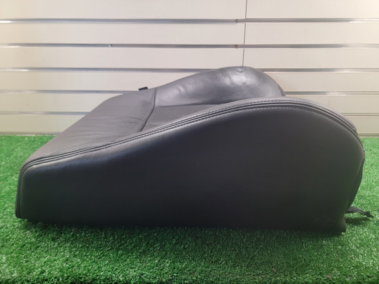 07-14 Lincoln Navigator Front Left Driver Bottom Leather Seat Cover Black