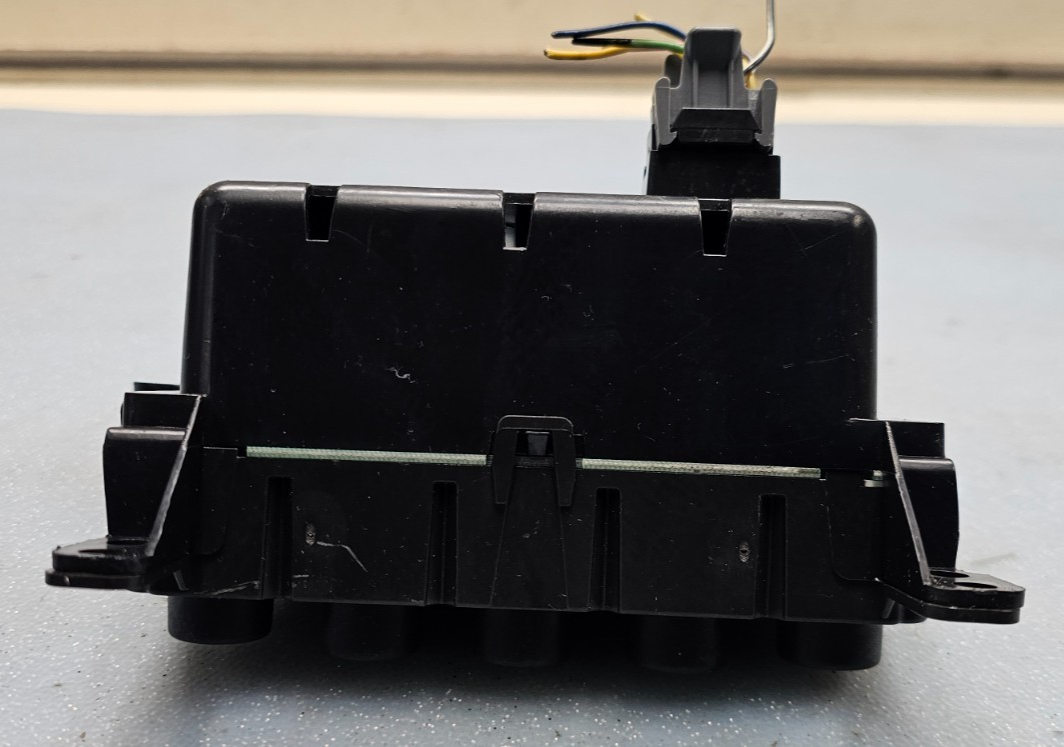 🔥04-08 PONTIAC GRAND PRIX 5 Button Info Display Screen Center Dash Bezel Switch