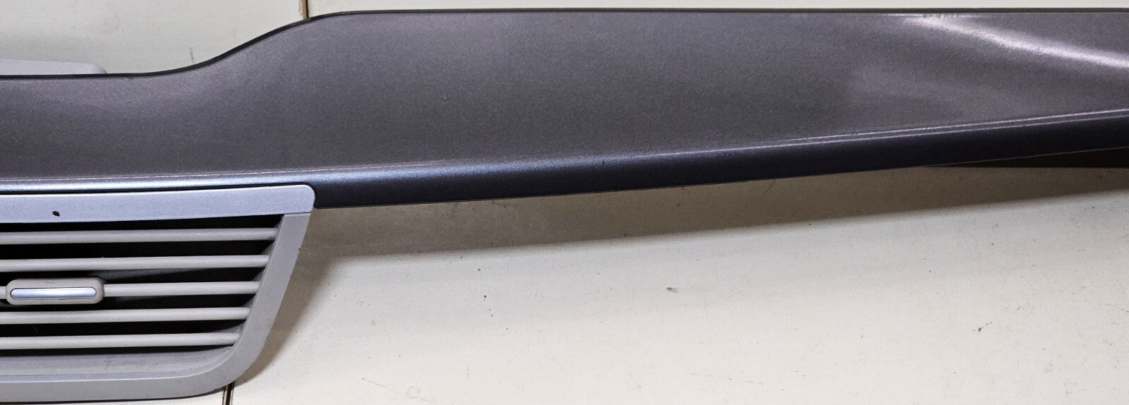 🔥09-14 Volkswagen Routan Dash Front Center Trim Bezel Panel Air Vent Silver OEM