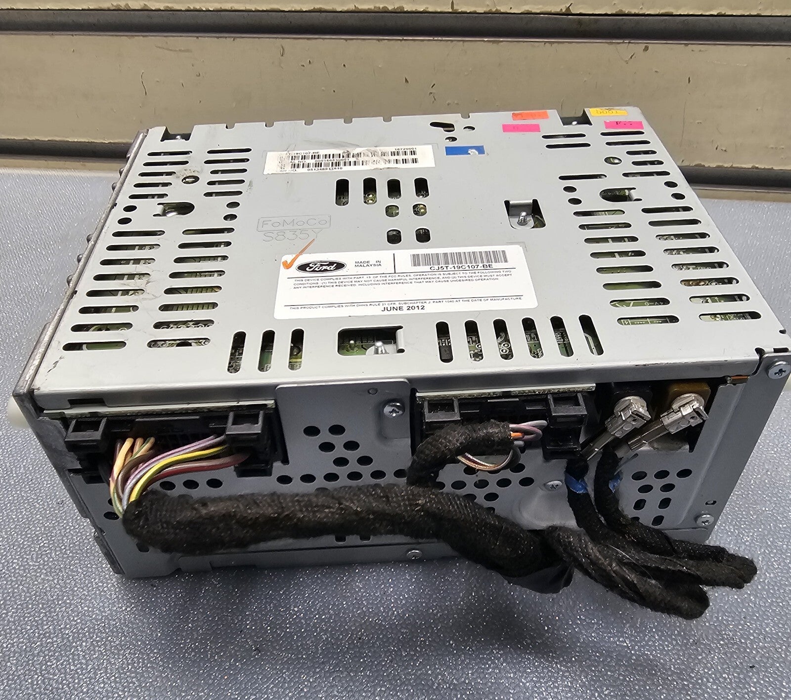 13-16 Ford Escape OEM Single CD AM FM MP3 Radio Block/FE