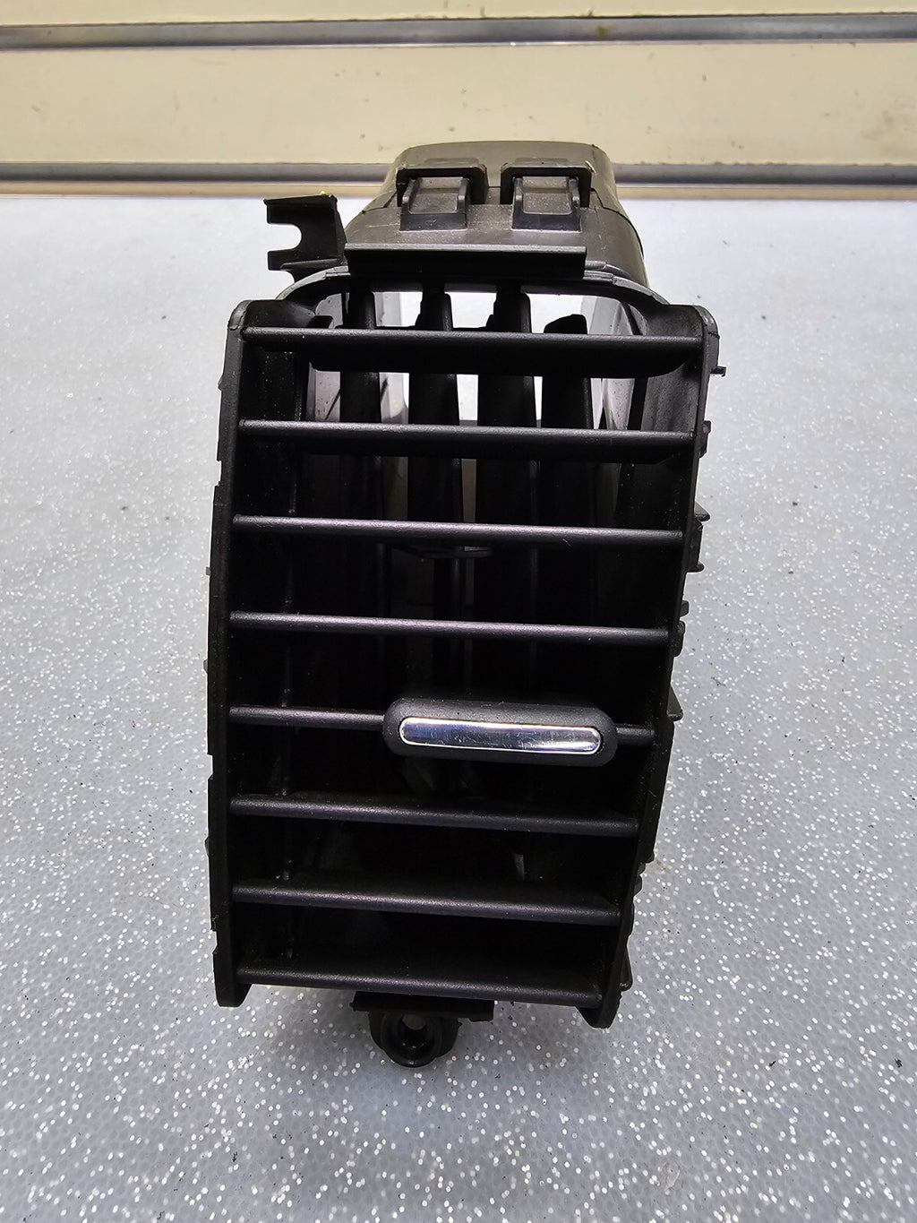 04-09 Legacy Outback Dash Front RIGHT Air Vent Heater Conditioning Filter Black
