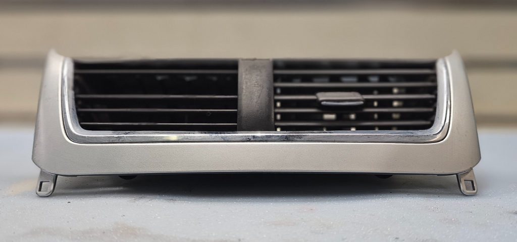 🔥08-12 Chevy MALIBU Dash A/C Heater AIR VENT Front Center Bezel Trim Silver