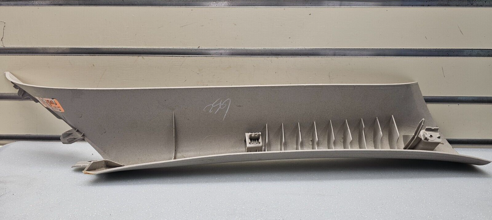 🔥07-13 Silverado Sierra A Pillar Roof Molding LEFT Driver Light GRAY P2