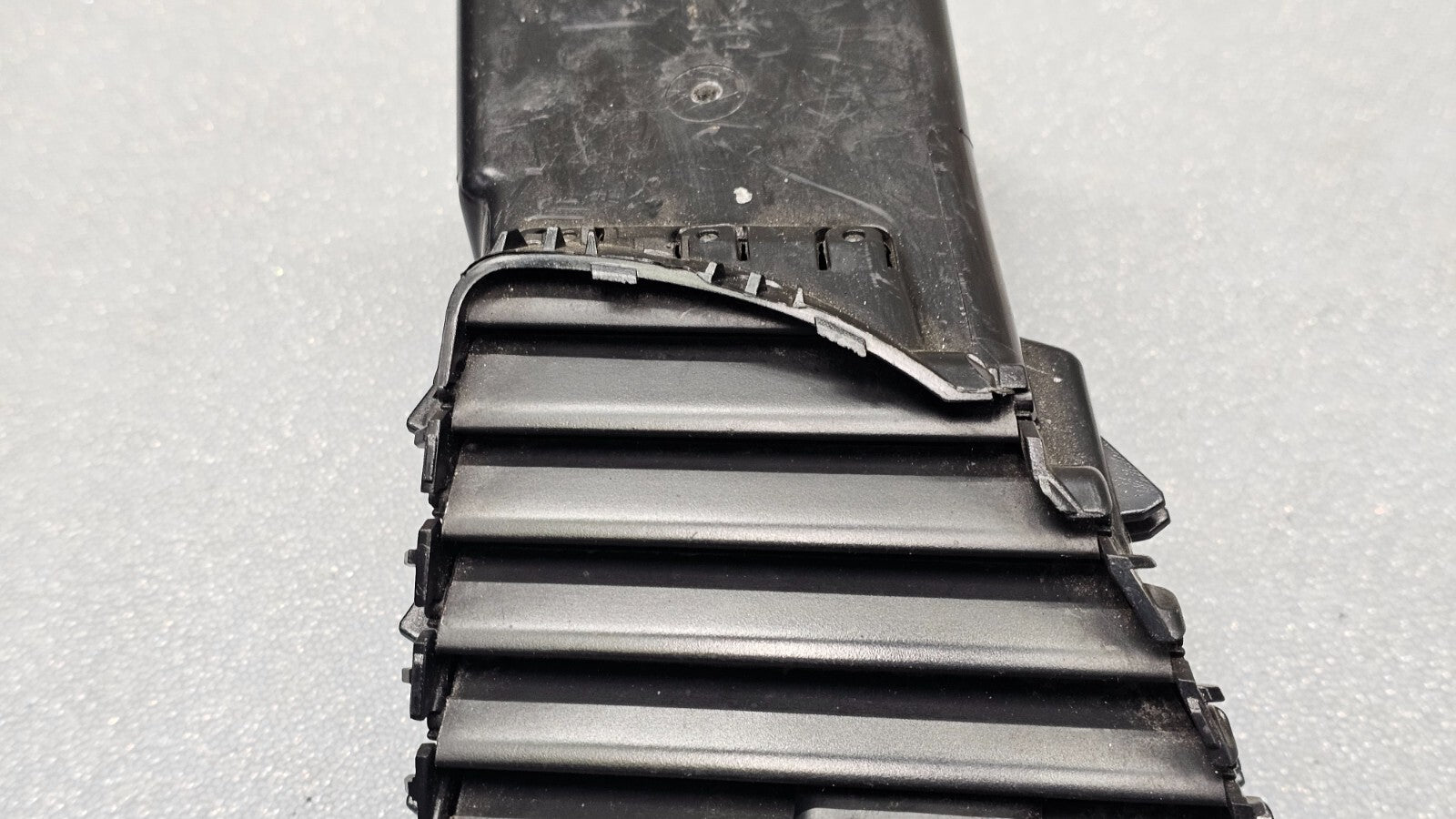 11-20 GRAND CARAVAN TOWN&COUNTRY DASH LEFT DRIVER AC AIR VENT HEATER PANEL BLACK