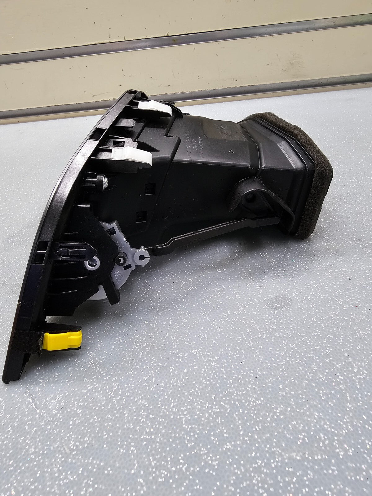 🔥13-16 Hyundai Hyundai Santa Fe Heater AC Air Dash Vent PASSENGER CENTER RH