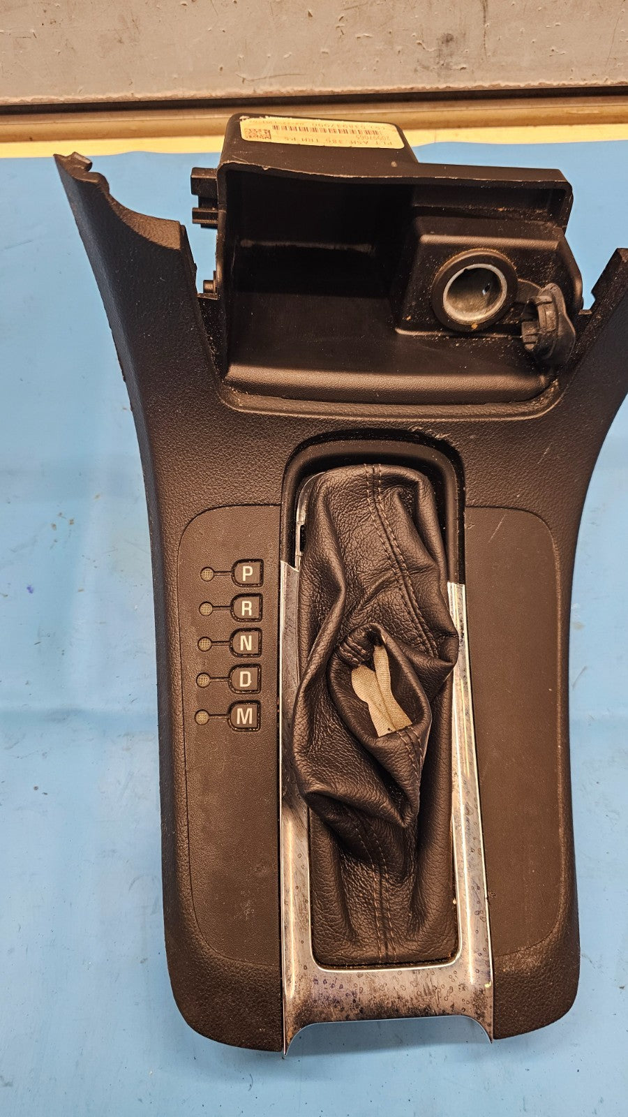 🔥08-12 MALIBU AUTOMATIC TRANSMISSION FLOOR GEAR LEVER SHIFTER TRIM BEZEL Black
