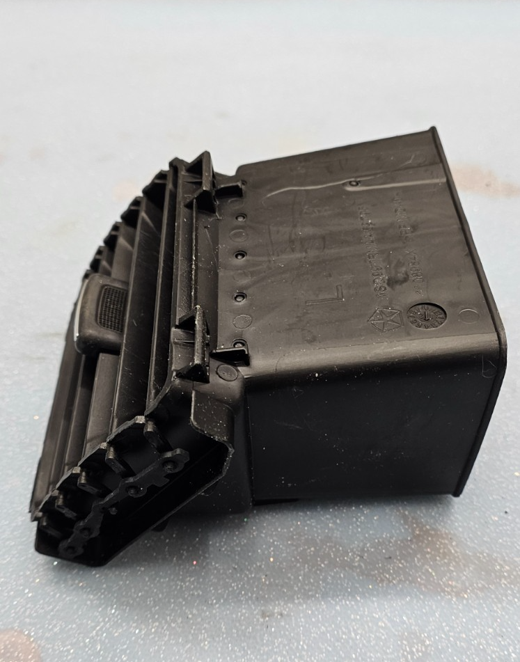 🔥11-14 DODGE AVENGER DASH A/C CENTER MIDDLE LEFT DRIVER AIR VENT ORIGINAL BLACK
