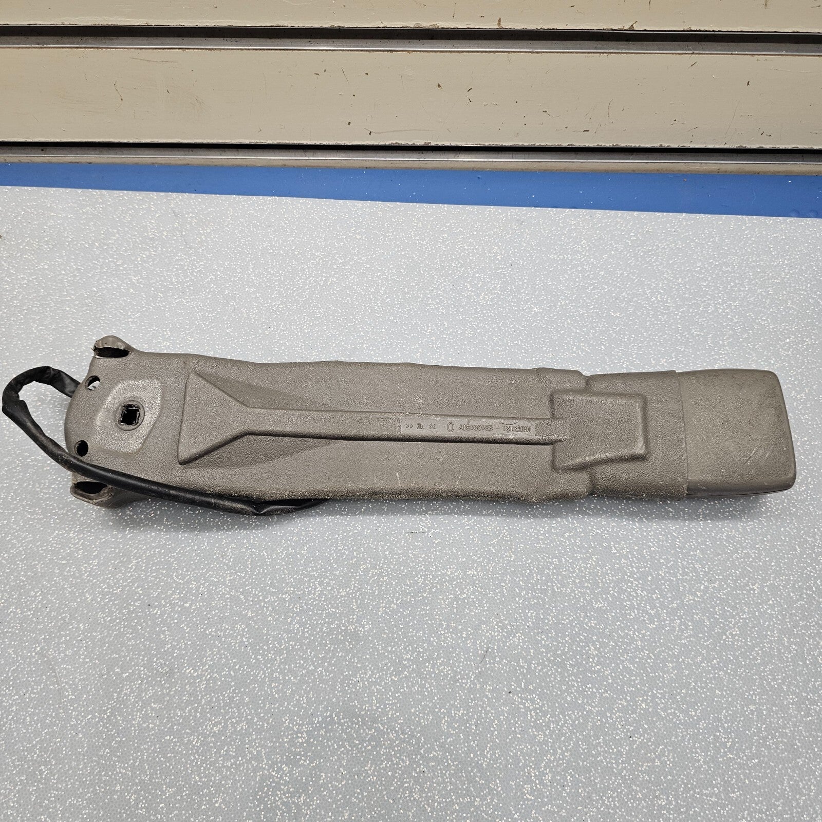 🔥03-10 CHEVY EXPRESS GMC SAVANA RH PASSENGER SEAT BELT BUCKLE LATCH RECEIVER