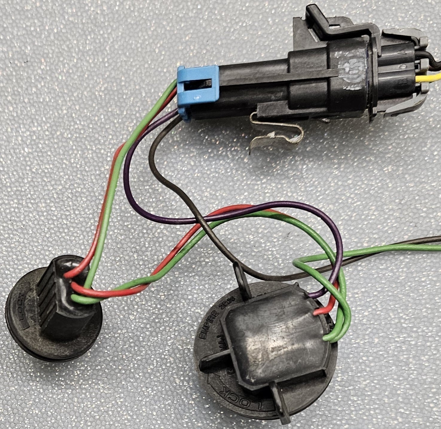 05-10 Pontiac G6 Tail Light Brake Light Wiring Harness Bulb Socket Assembly OEM