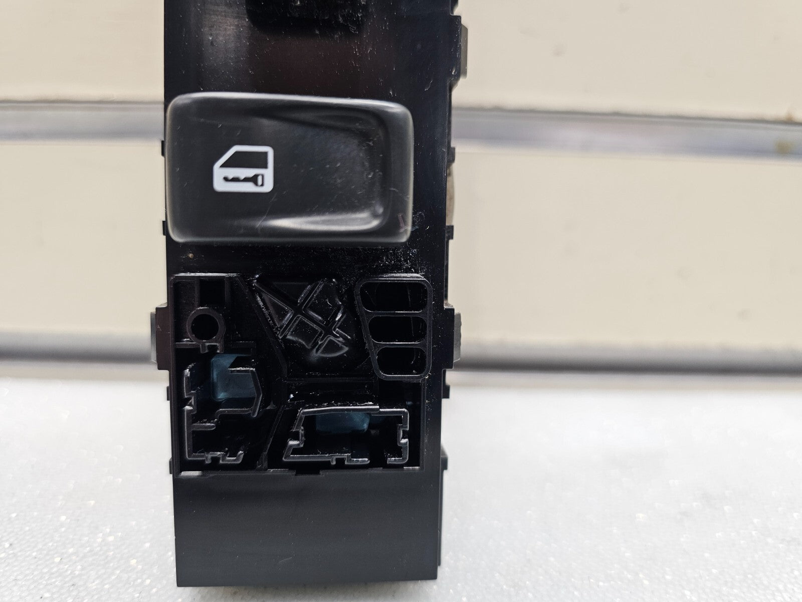 🔥02-05 Chevy TRAILBLAZER Window Switch Front RIGHT Passenger Side OEM WS20