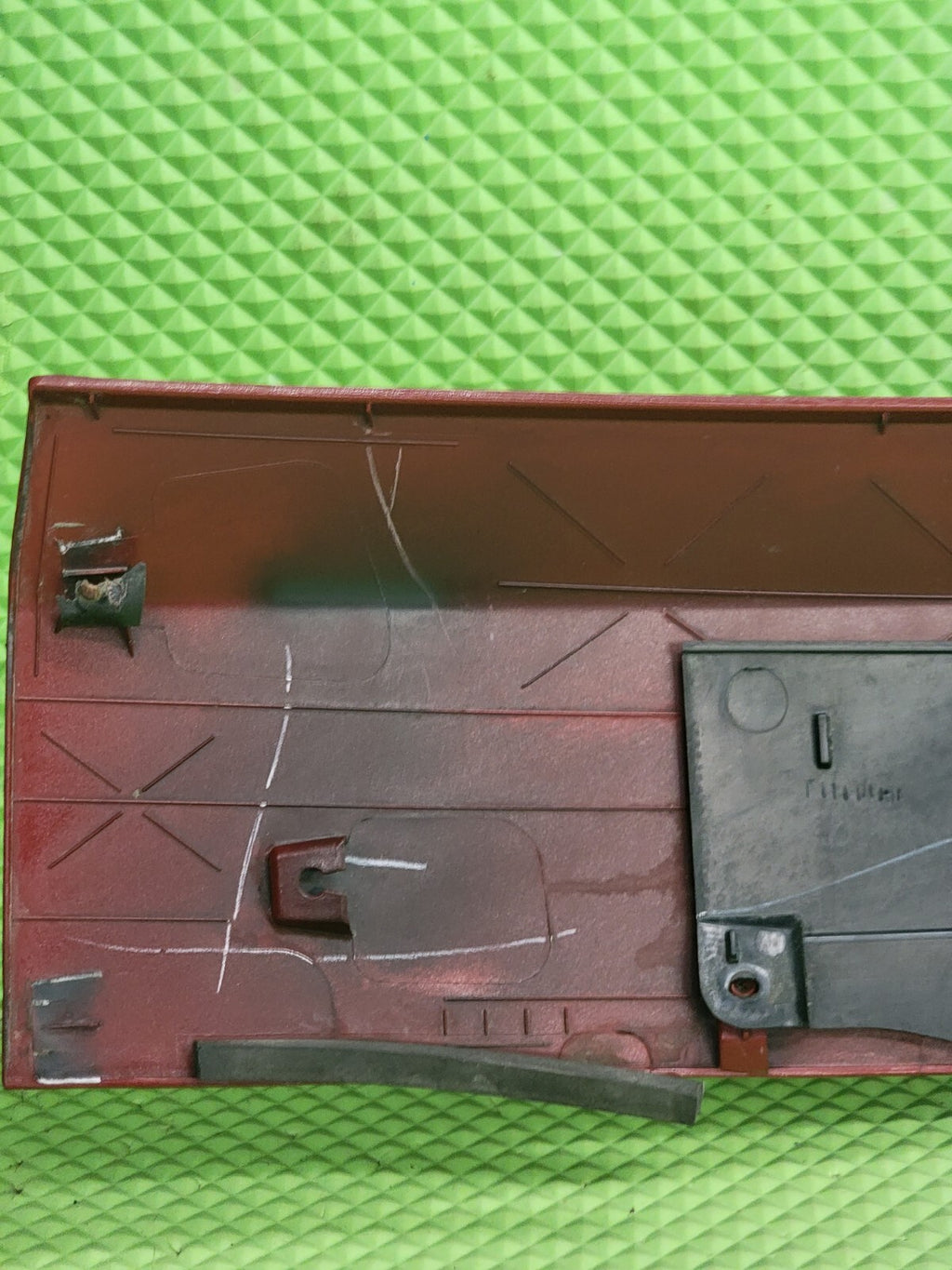 🔥2011-2018 Dodge Grand Caravan Rear Trunk Tailgate Center Molding TRIM OEM RED