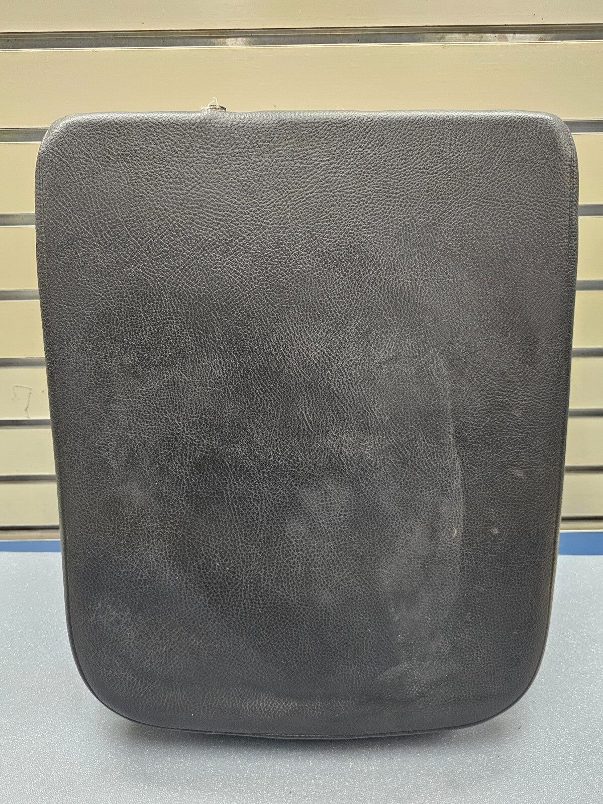 🔥02-08 Dodge RAM Center Console Jump Seat ARMREST Lid Leather/Cloth Black JS7
