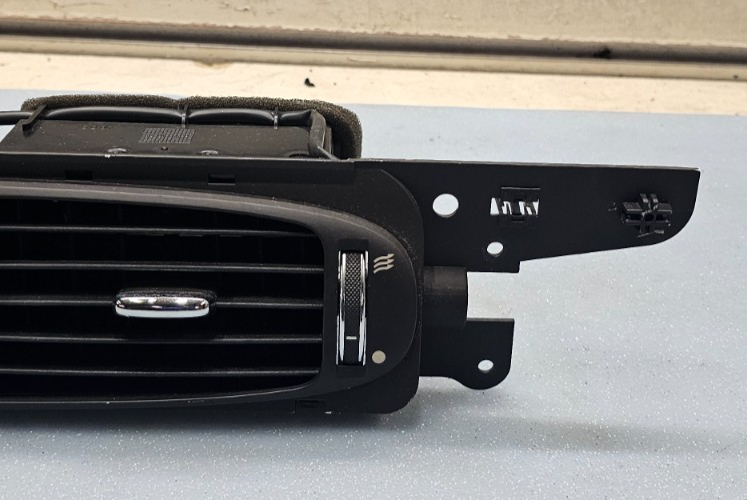 🔥04-09 Jaguar XJ8 Center Dash AC Heater Air Vent Conditioning Bezel Black OEM