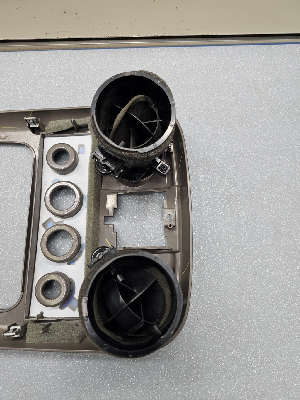 🔥01-05 Chrysler PT CRUISER Dash Radio Bezel Climate Trim Panel TAN B17