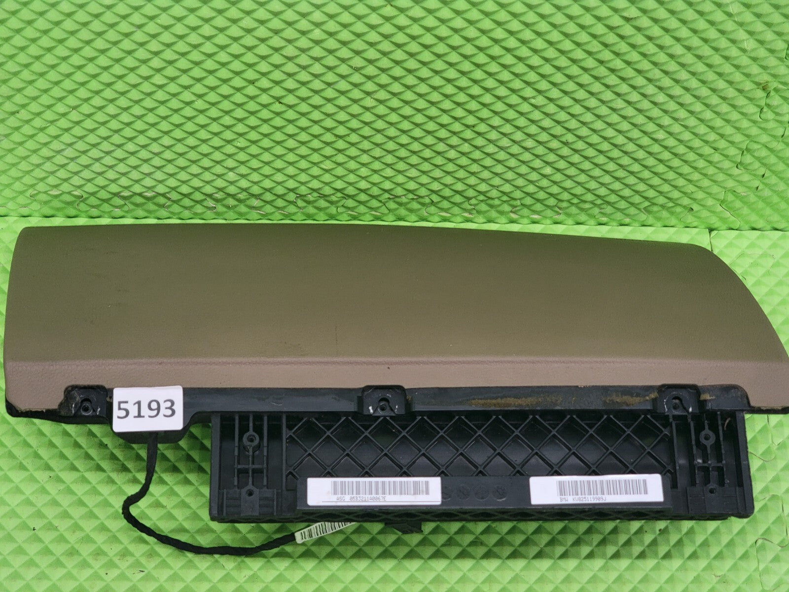 🔥06-08 BMW E65 E66 750i 760 OEM  Front Right Lower Knee Bag Glovebox - Tan