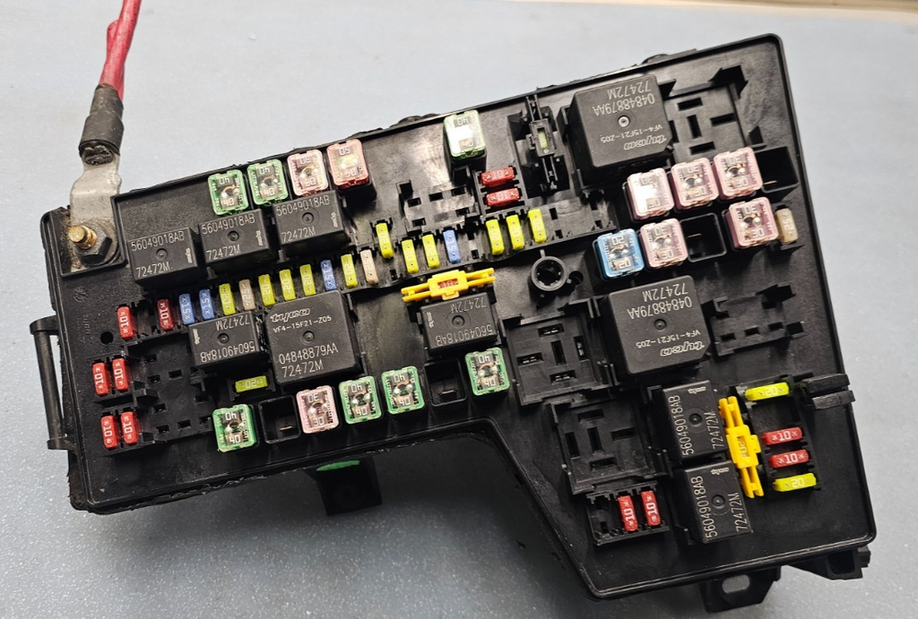 🔥05-07 Dodge Dakota Truck 4.7L 3.7L Fuse Box Fusebox Engine OEM