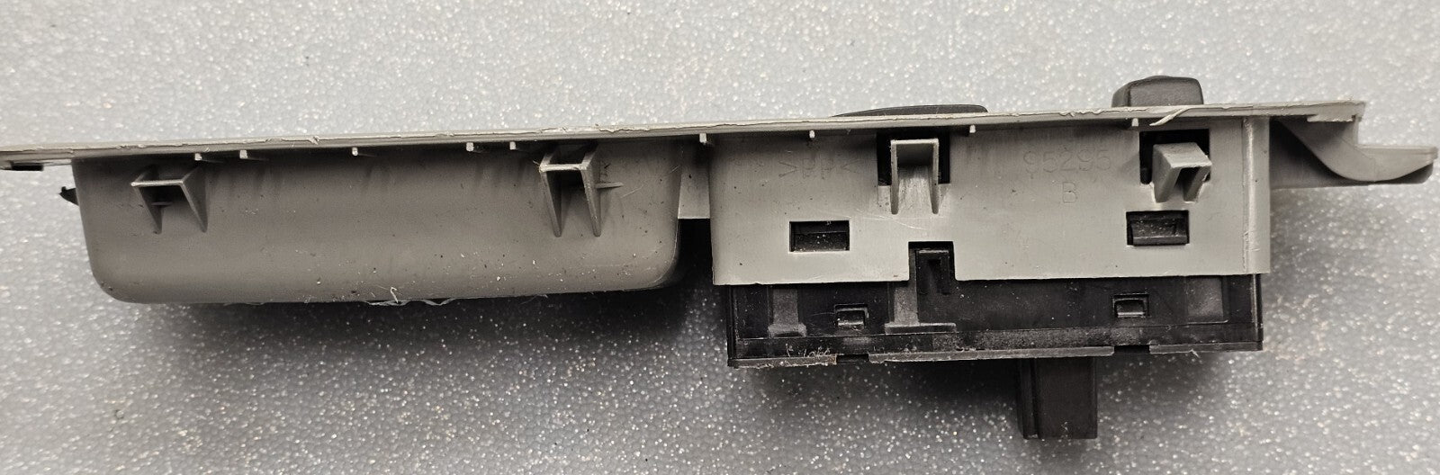 07-11 Charger Dakota Chrysler 200 300 Right Passenger Power Window Switch Gray