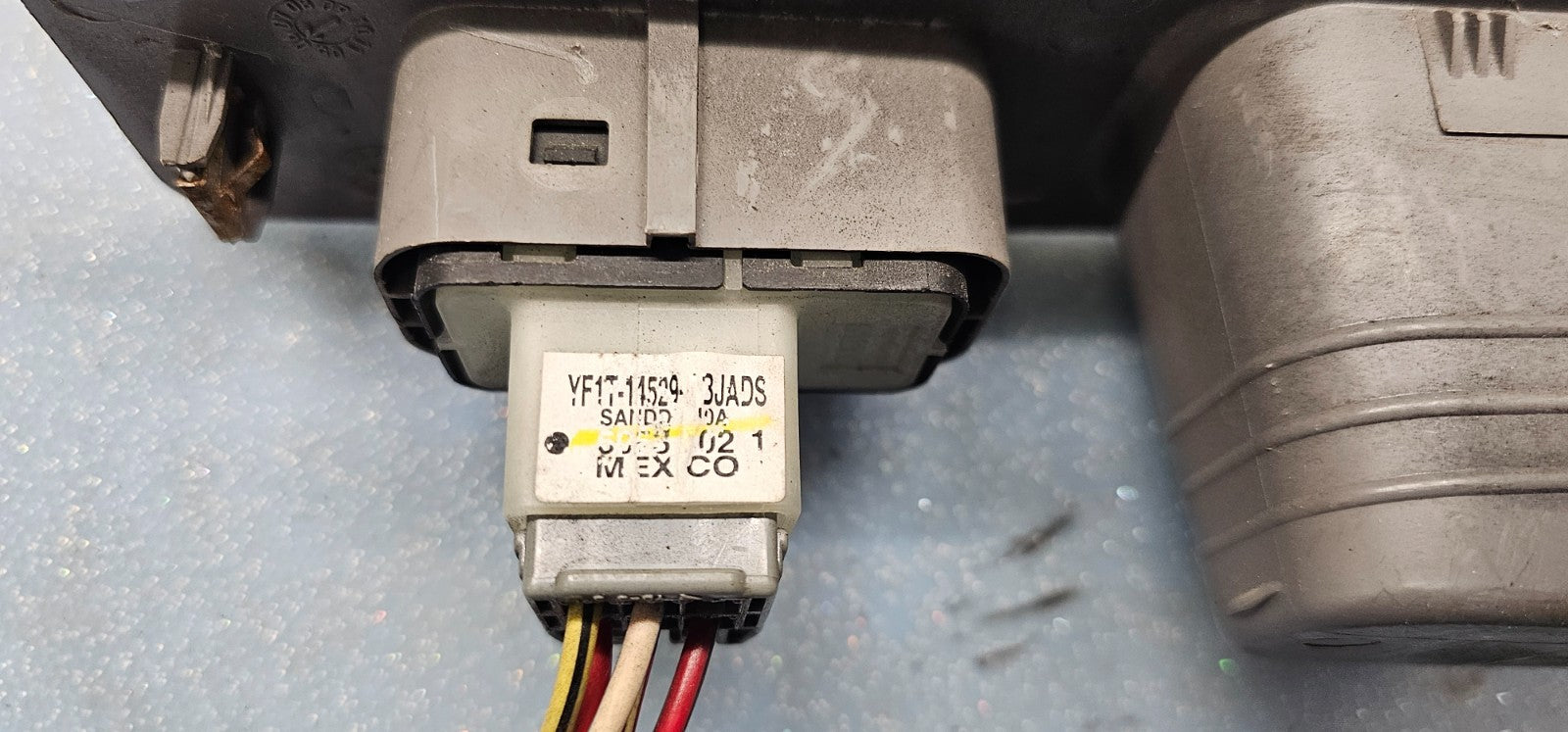 🔥00-07 Taurus Sable Rear Back Left Driver Power Door Window Switch Bezel Tan