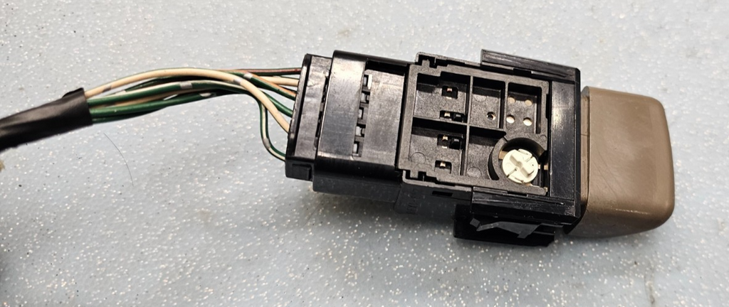 98-02 COROLLA 05-10 AVALON HAZARD EMERGENCY LIGHT SWITCH DRIVER ASSEMBLY DK TAN