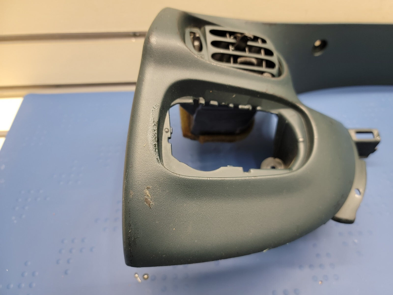 97-03 Ford F150 Dash Speedo Instrument CLUSTER Bezel Gauge Trim Panel GREEN C13