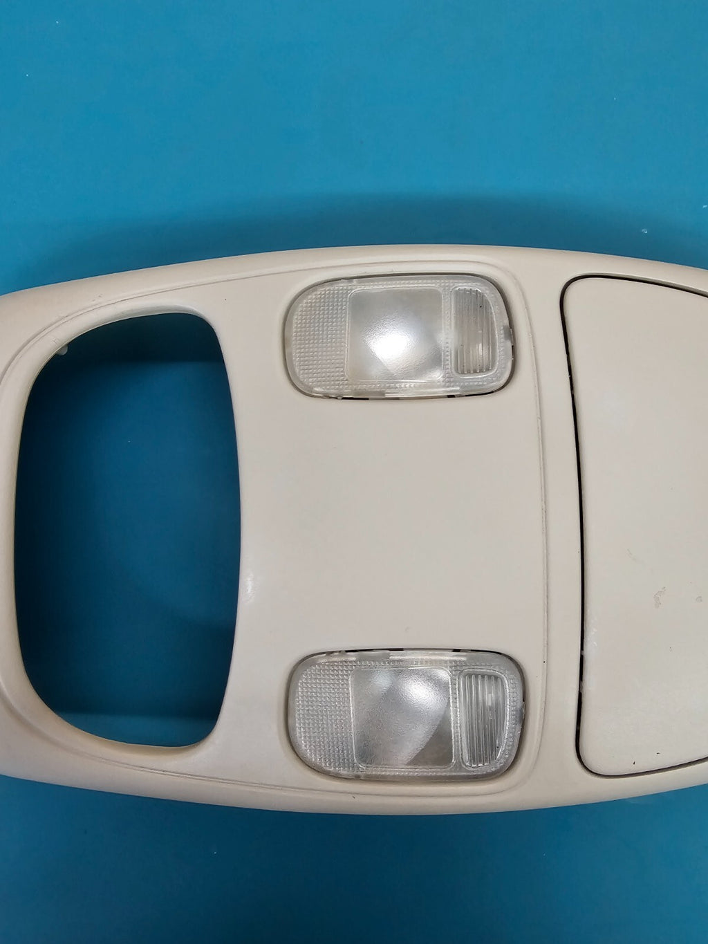 02-05 Dodge RAM Overhead Console DOME Light Roof Storage Compartment LT GRAY 05