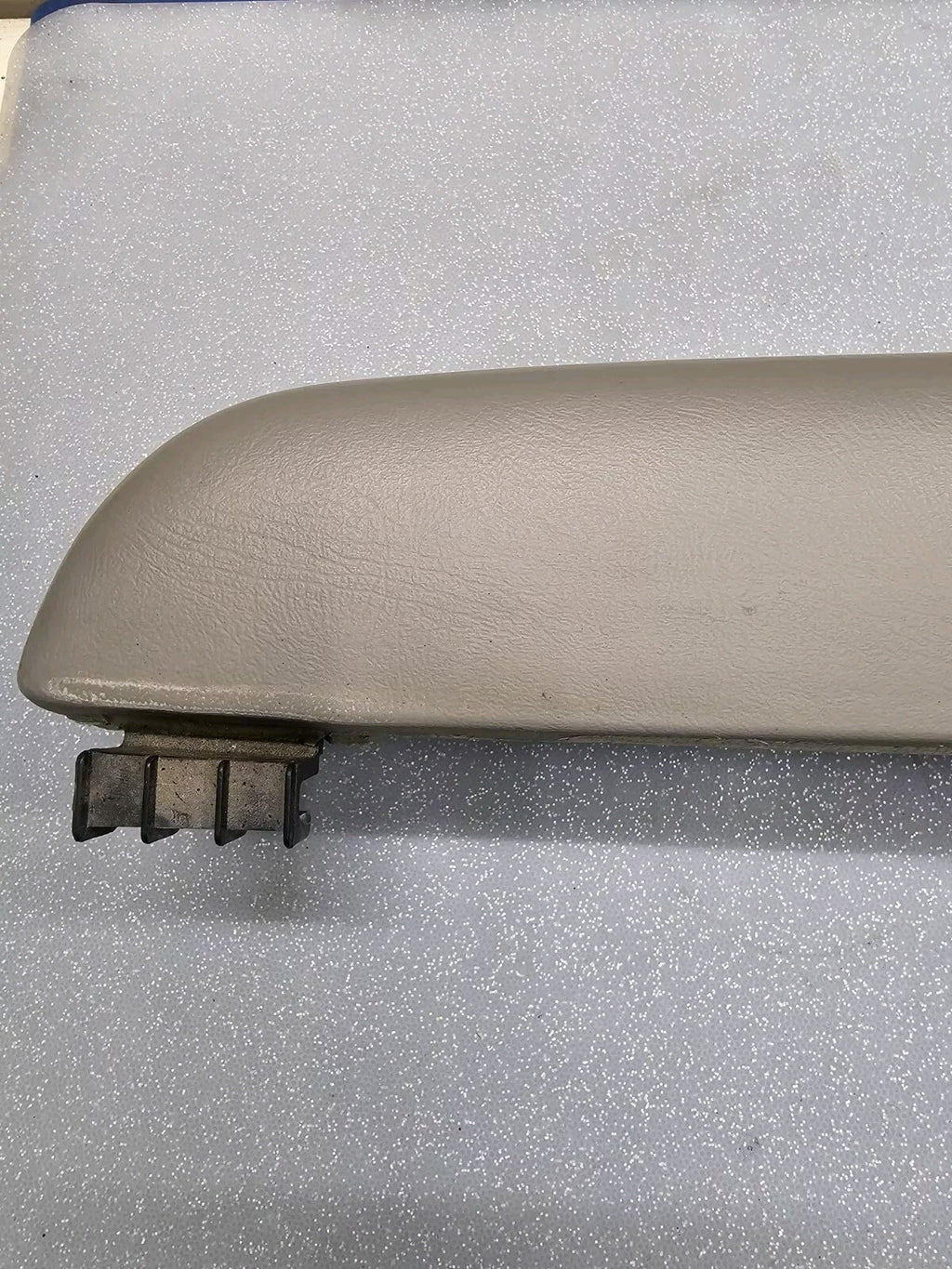 🔥99-06 Silverado SIERRA TAHOE Door Panel ARMREST Rear RIGHT Handle LIGHTGRAY H3