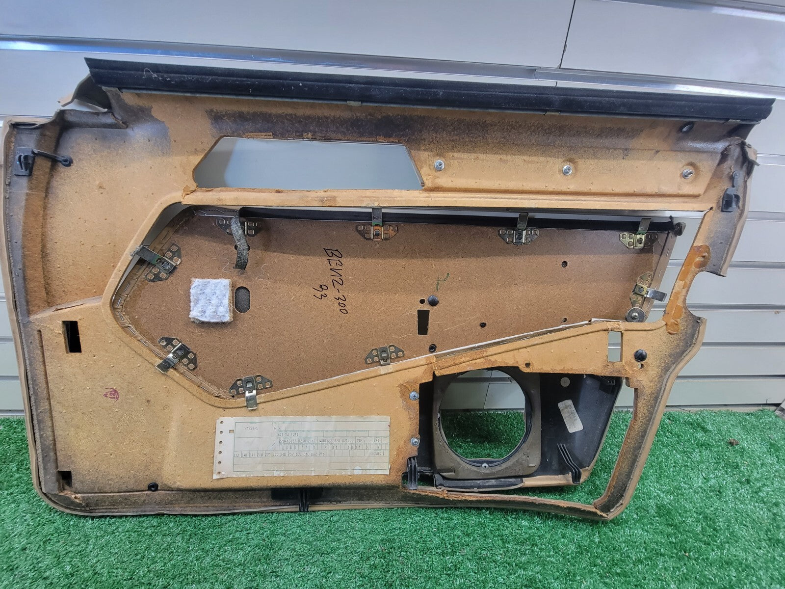 🔥93-98 Mercedes Benz E Class W124 E320 Door Panel Cover Trim Front Left tan