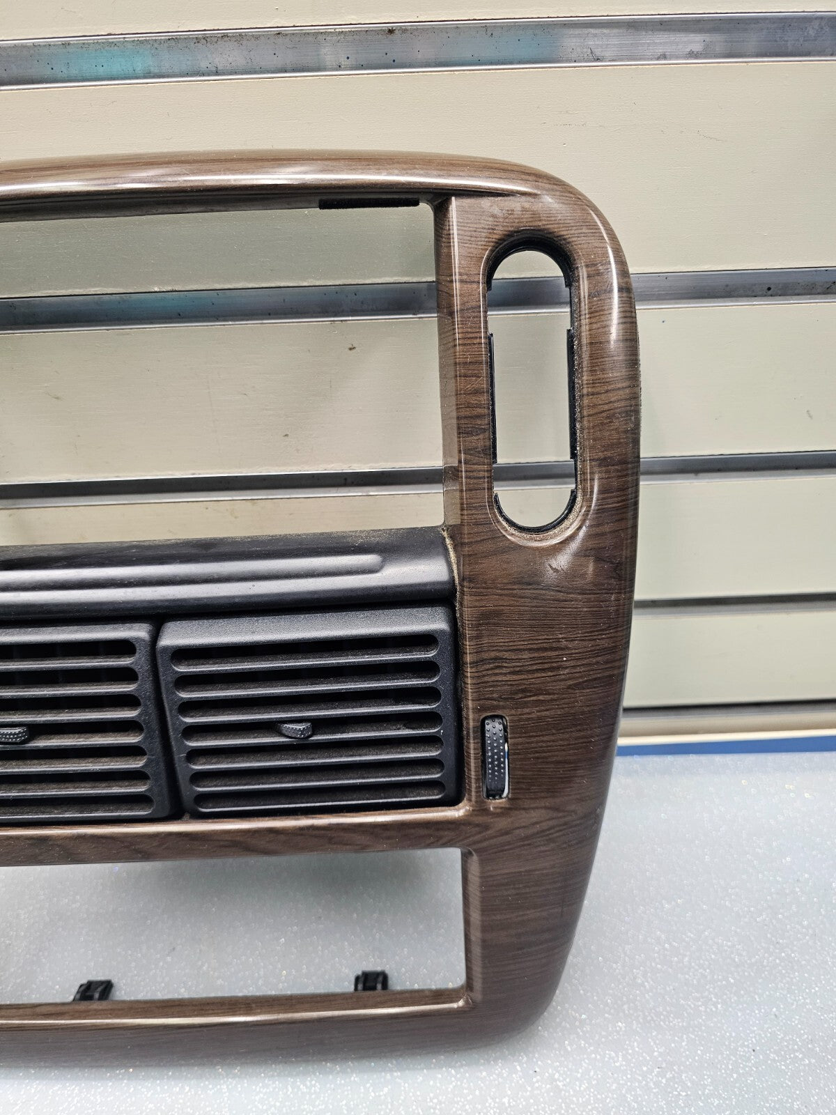🔥02-05 FORD EXPLORER RADIO AUDIO CLIMATE TEMPERATURE CONTROL BEZEL TRIM WOOD