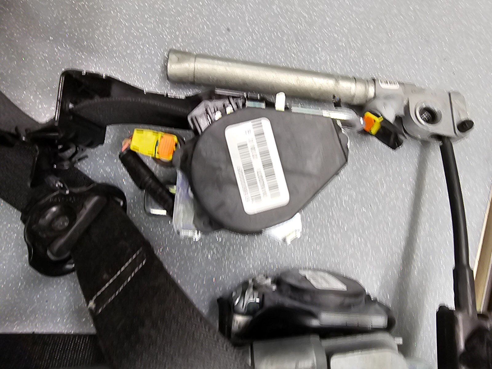 10-17 CHEVY EQUINOX TERRAIN DRIVER PASSENGER FRONT SEAT BELTS RETRACTOR ASSEMBLY
