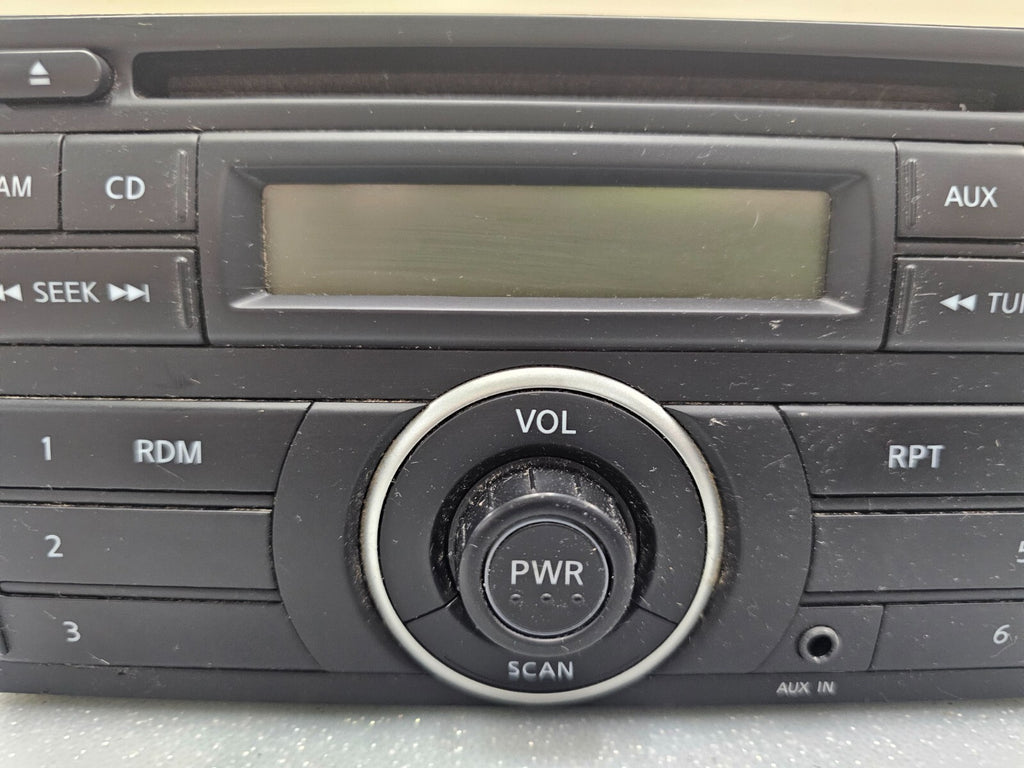 🔥12-14 Nissan Versa Dash AM FM AUX Radio CD Player Receiver Audio Display OEM