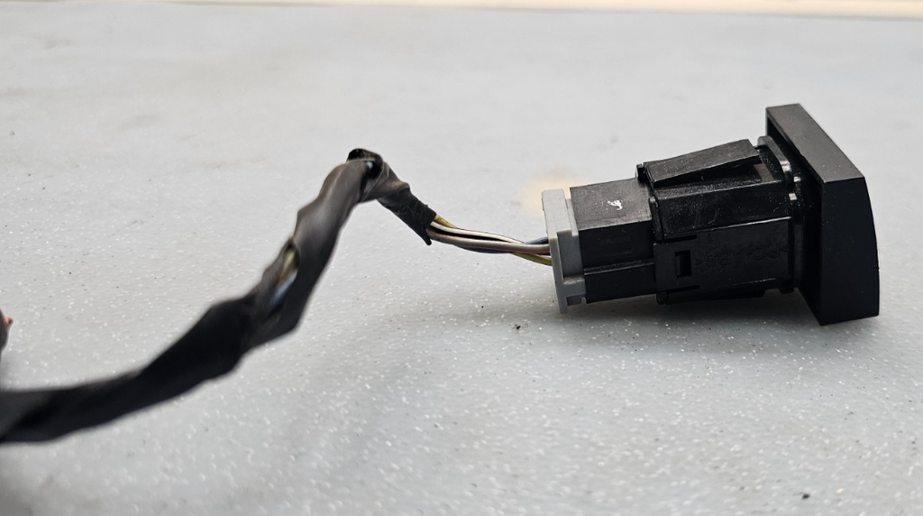 🔥06-10 Ford Explorer Traction Control Switch Push Button Assembly Black OEM