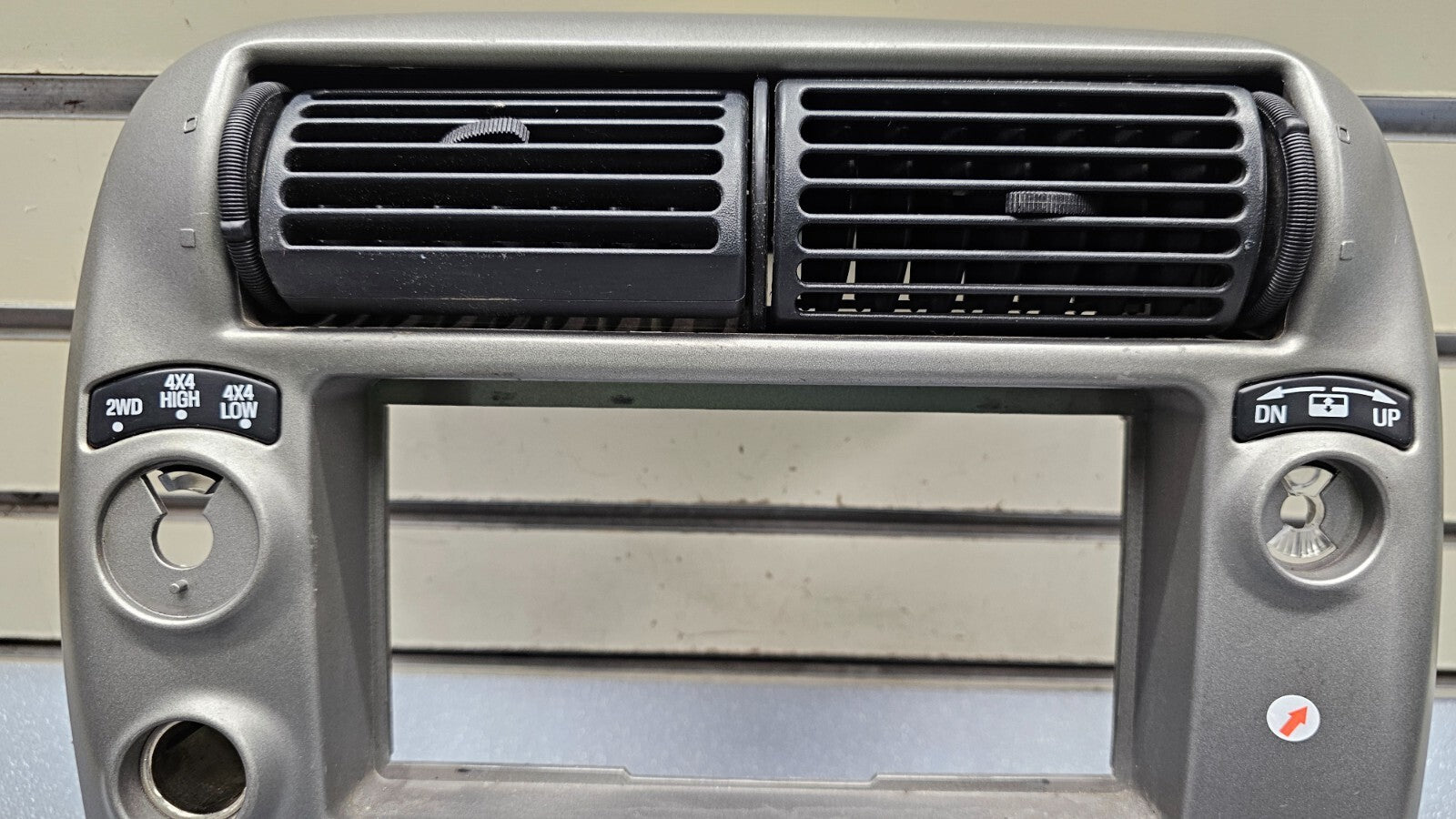 95-10 Ford Ranger EXPLORER Center Dash Radio Trim Surround Bezel Trim SILVER B2