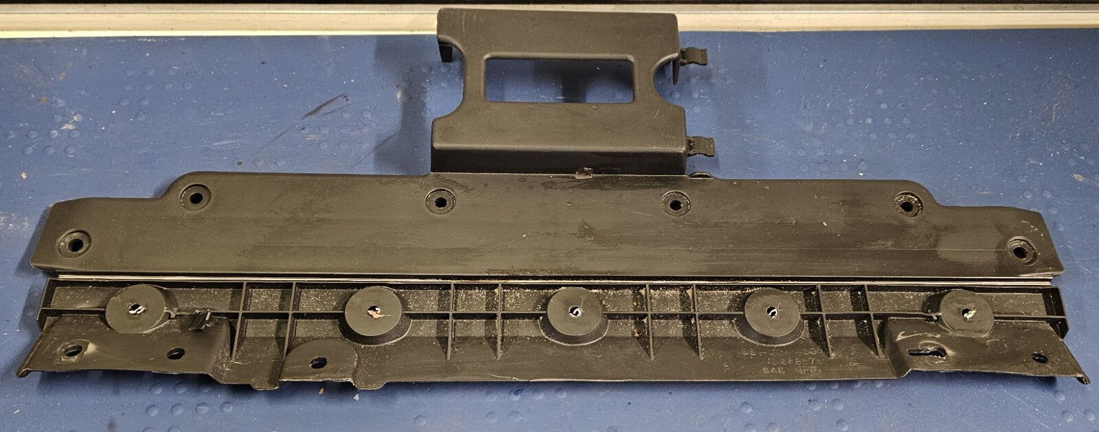 05-09 Montana Uplander Venture Glove Box Storage Compartment Hinge Assembly OEM