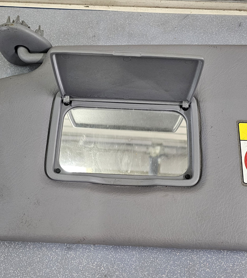 🔥02-04 Honda CR-V Front Left Driver Master Sun Visor Sun Shade GRAY OEM