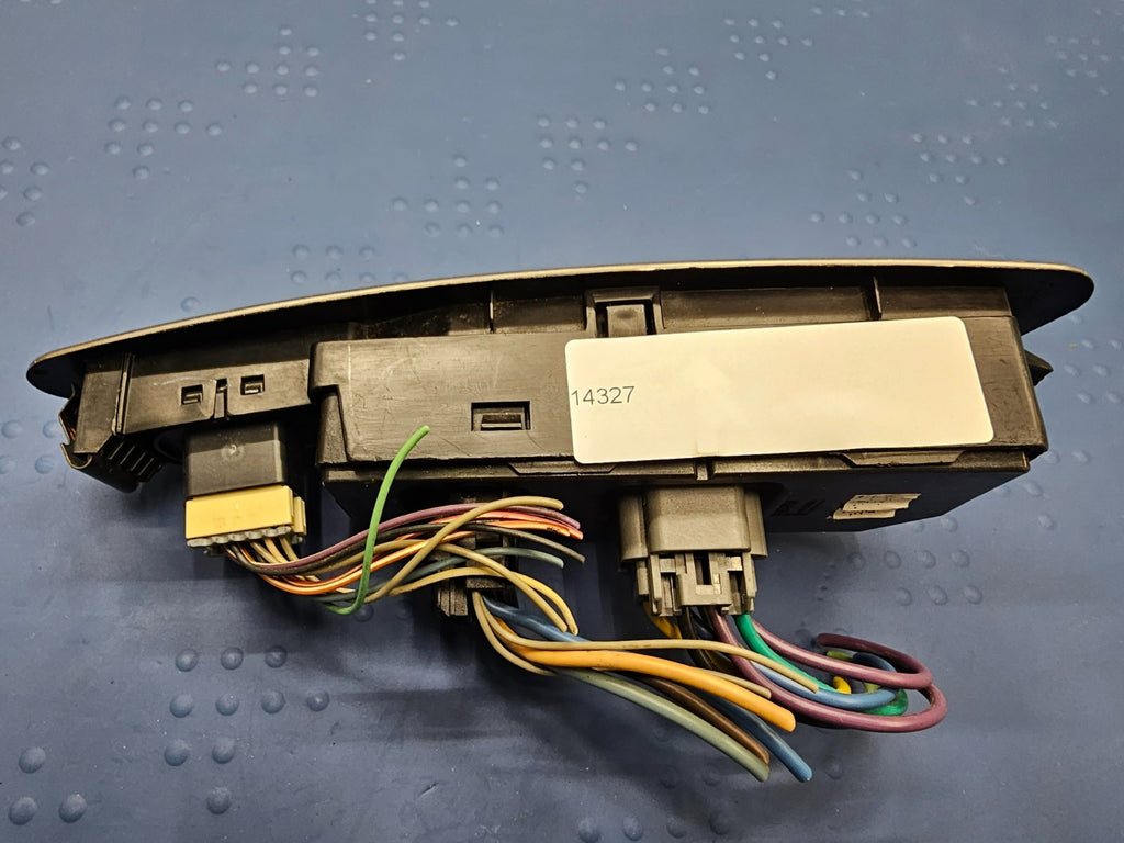 04-07 MALIBU LEFT DRIVER MASTER POWER WINDOW DOOR CONTROL SWITCH ASSEMBLY SILVER