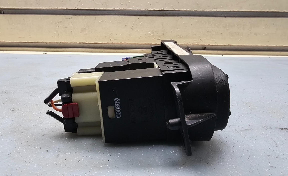 🔥2001-2005 CHRYSLER PT CRUISER REAR DEFROST DEFOG OUTLET SWITCH CONTROL OEM