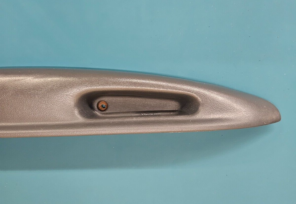 92-96 Ford F150 F250 BRONCO RIGHT PASSENGER Door Panel ARMREST PULL HANDLE GRAY
