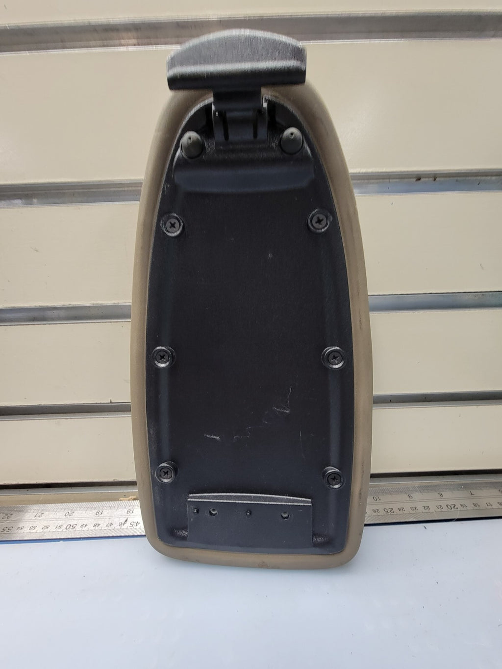 🔥2000-2007 FORD FOCUS CENTER CONSOLE LID ARM RESTER LID TAN