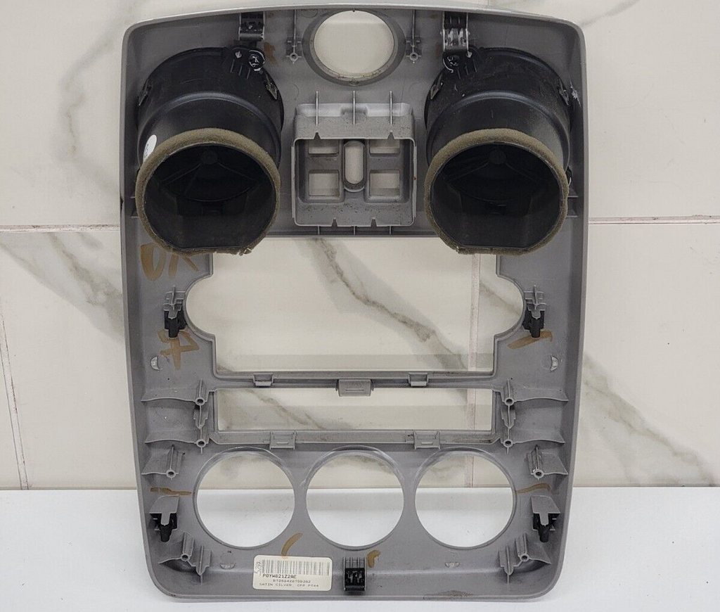 06-10 Chrysler PT Cruiser Radio Bezel Climate Control Trim Dash Panel AC Vents G