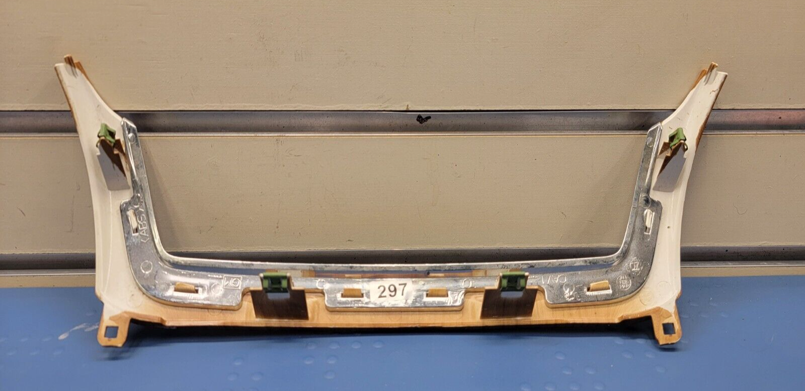 🔥08-12 Chevy MALIBU Center Dash Radio Bezel Panel UPPER Vent Trim WOODGRAIN B8