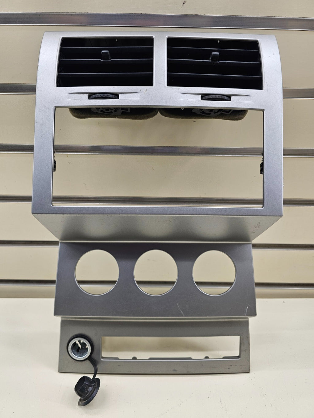 🔥07-12 Dodge Nitro Front Center Dash Radio Trim Panel Bezel Assembly Silver OEM