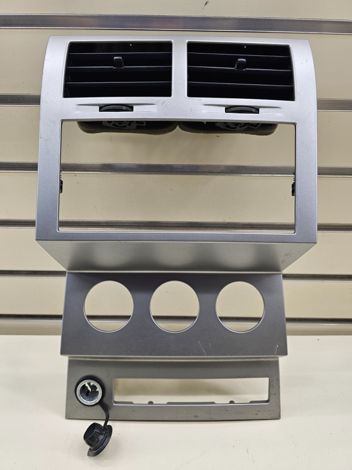 🔥07-12 Dodge Nitro Front Center Dash Radio Trim Panel Bezel Assembly Silver OEM