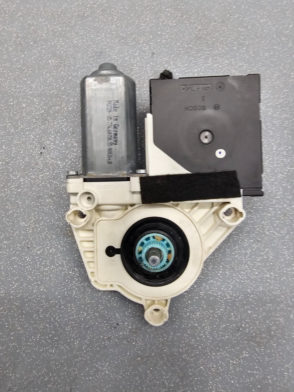 05-06 VW Jetta Front Left Driver Door Power Window Regulator Motor Assembly OEM