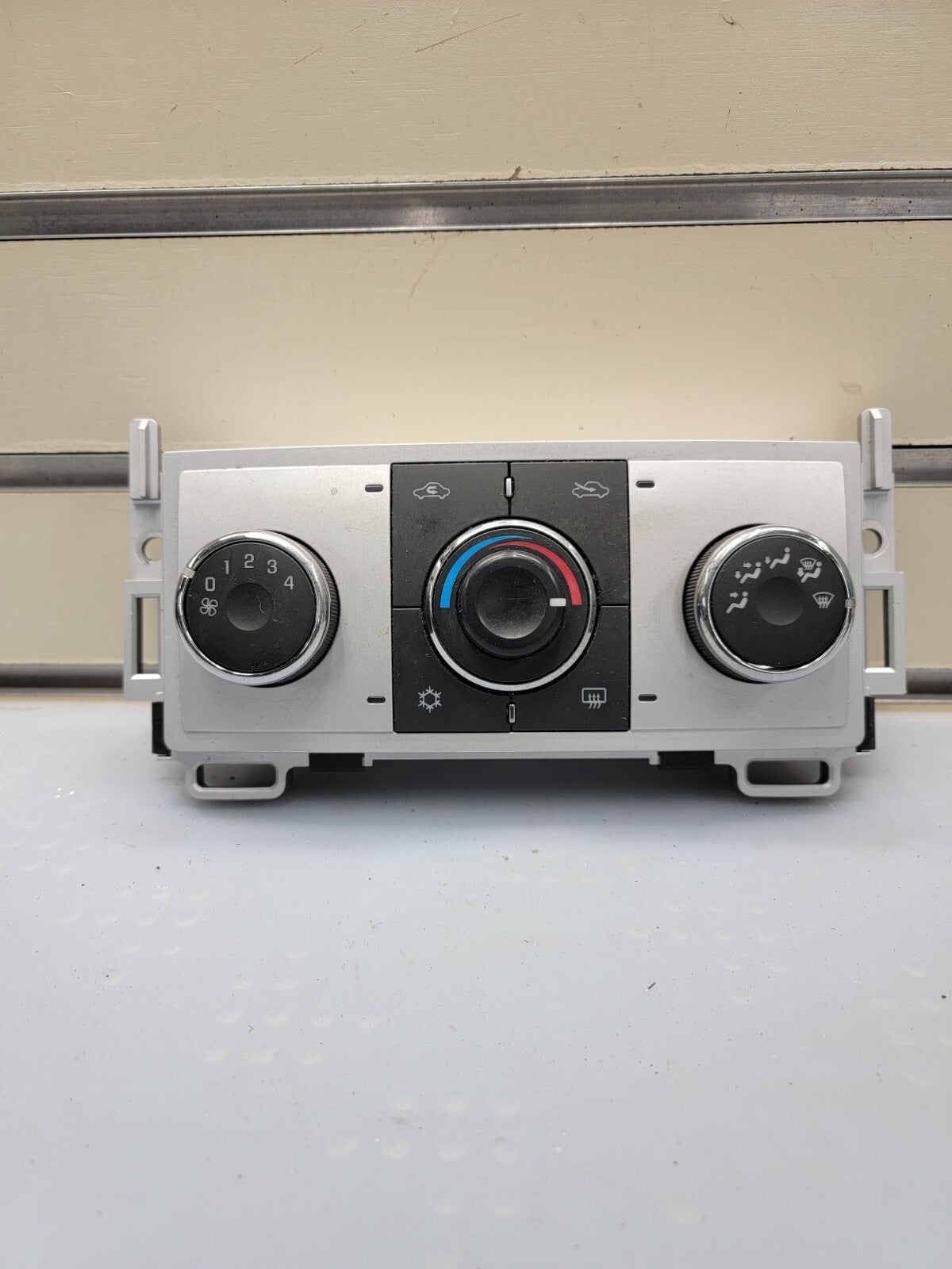 🔥08-12 Chevy Malibu OEM manual AC Heater Climate Control Switch white B8