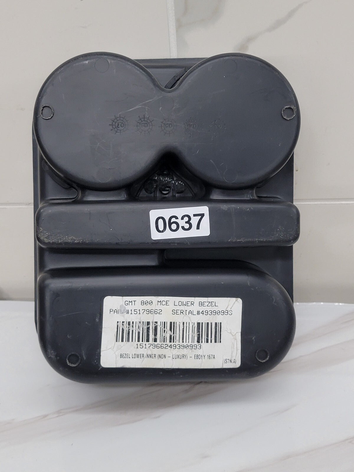 03-06 GMC Tahoe Yukon Sierra Silverado Center Console Cup Holder  SS 4x4 BLACK