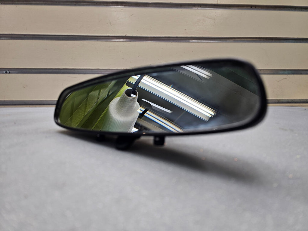 03-08 TOYOTA COROLLA/ PONTIAC VIBE REAR VIEW MIRROR OEM/TC