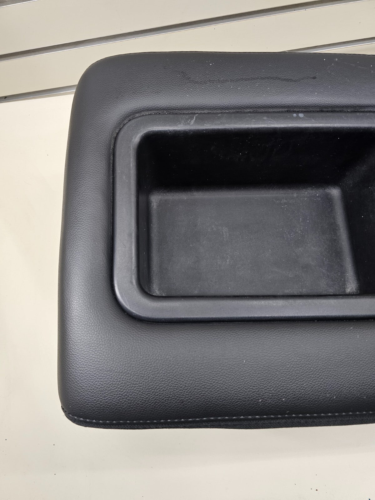 🔥07-13 Chevy SILVERADO SIERRA Center Console JUMP SEAT Cloth/Leather Black JS5
