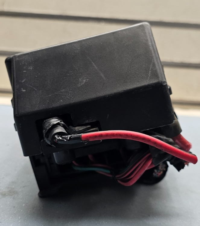 🔥09-12 Malibu Fuse Box Engine Wiring Harness Junction Block Integrated Module