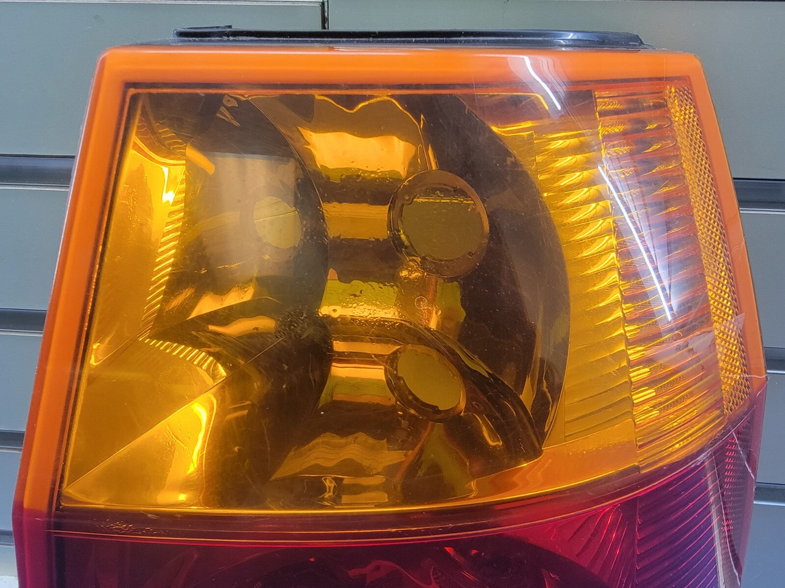 🔥2004-2008 CHRYSLER PACIFICA REAR RIGHT SIDE TAILLIGHT TAIL LAMP